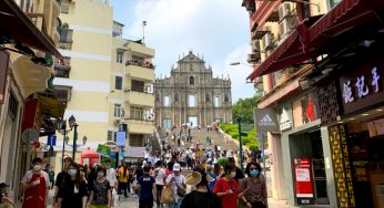 澳门4月賭收年增十倍 市场反应为何冷?五一助赌收?