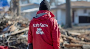 据报导，State Farm Insurance 计划在拉斯维加斯举办 100 周年庆典