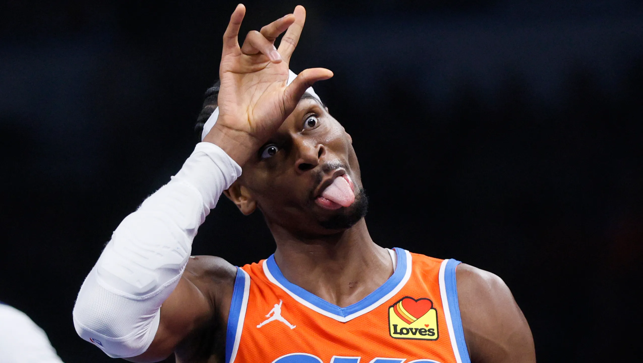 NBA | 连续6场30+取6连胜：SGA已15场30+太稳定 剑指连续三年场均30+